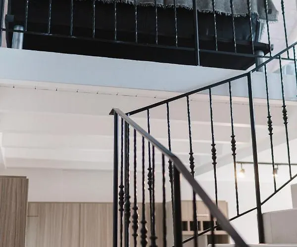 Ariti Luxury Apartment, *