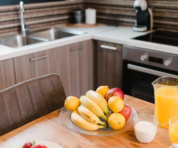 Appartement Ariti Luxury Apartment, Nikiana