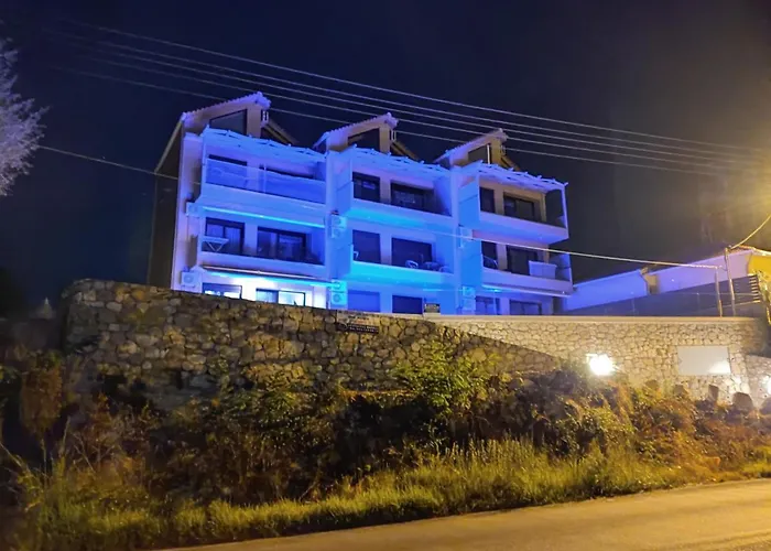 Appartement Ariti Luxury Apartment,